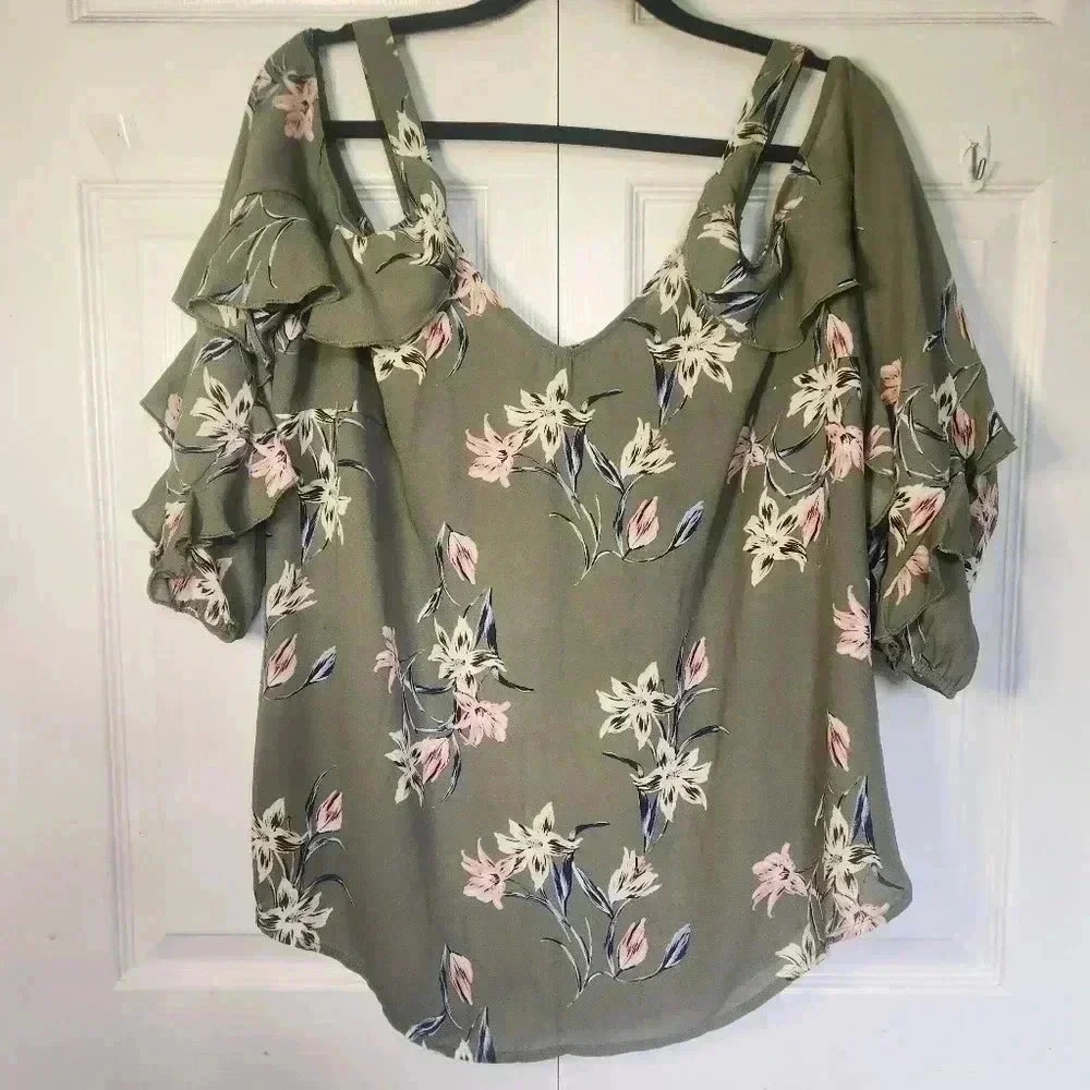 George Plus Size Olive Floral Cold Shoulder Top | Flowy Ruffle | 1X - Picture 3 of 11